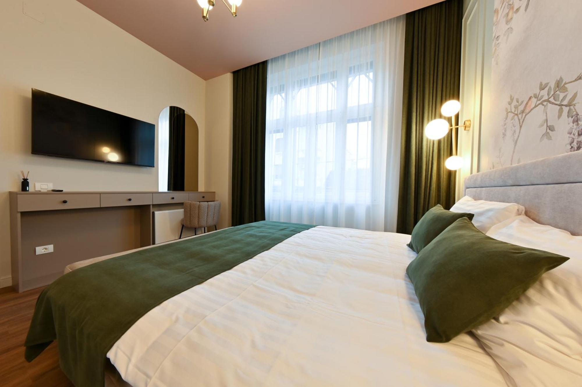 Leda Residence Oradea Exterior foto